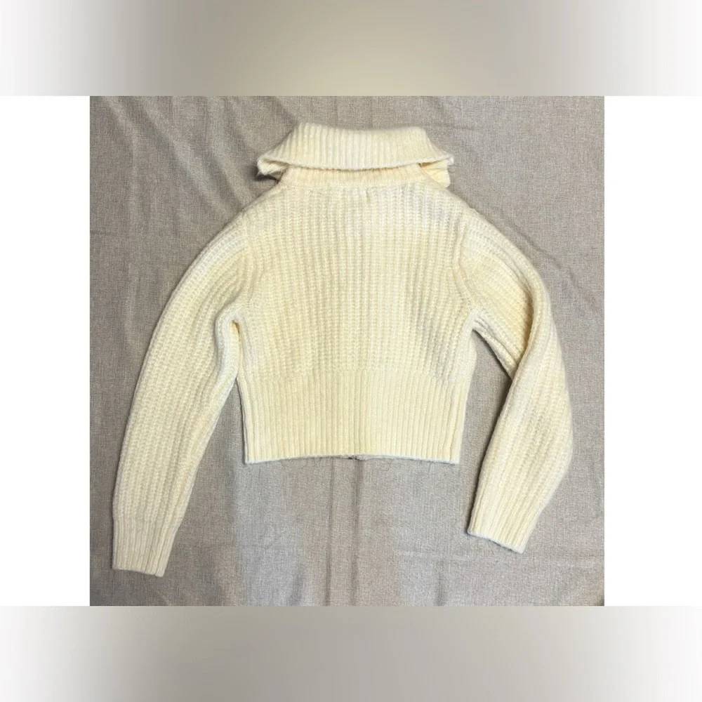 Universal Thread Jacket - Picture 5 of 9